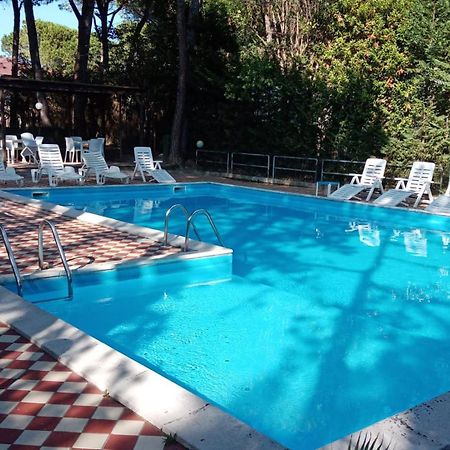 G/Hotel Lignano リニャーノ・サッビアドーロ エクステリア 写真