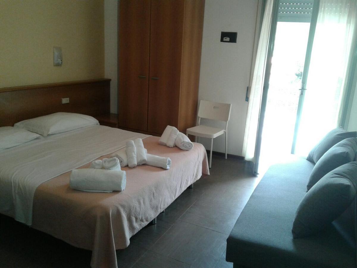 G/Hotel Lignano リニャーノ・サッビアドーロ エクステリア 写真